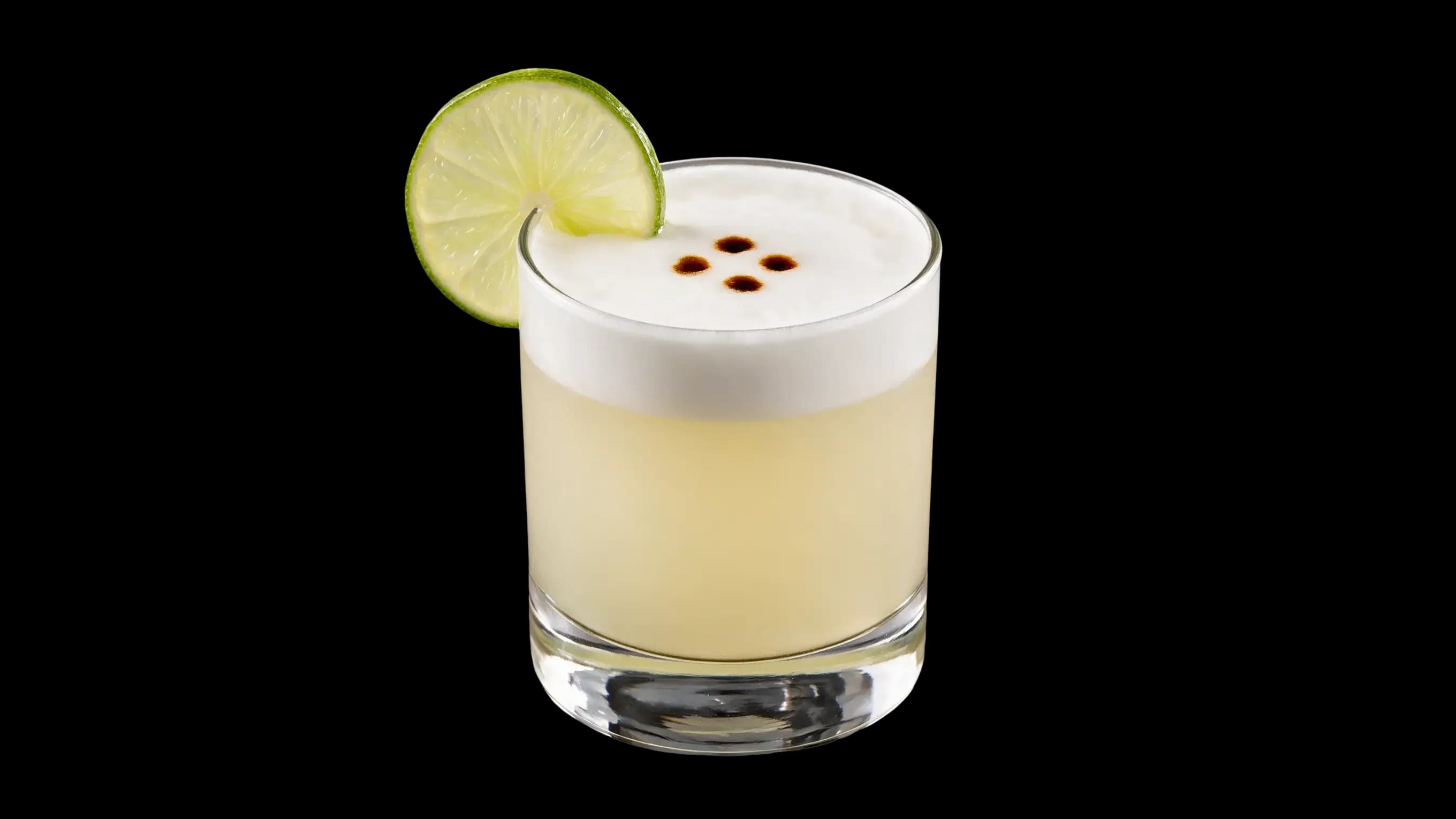 Classic Pisco Sour cocktail at Nativa Bistro